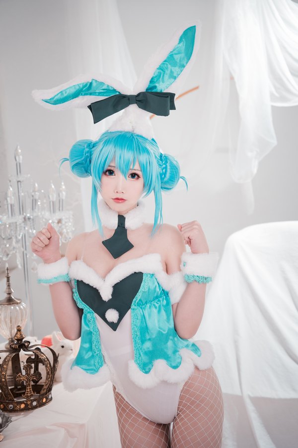 人气Coser@面饼仙儿 初音兔女郎 [17P/139MB]