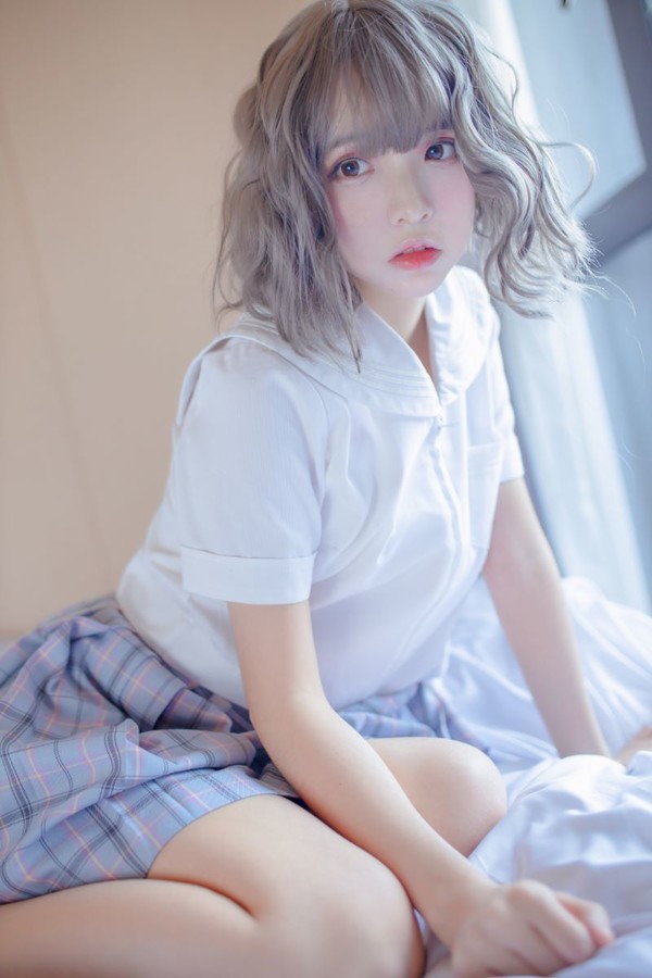 网红Coser@疯猫ss 思绪(5套) [152P/2.03G]