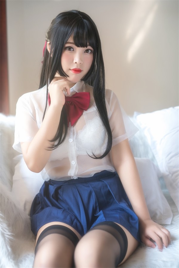 网红Coser@-白烨- 情人节特辑 [52P/110MB]