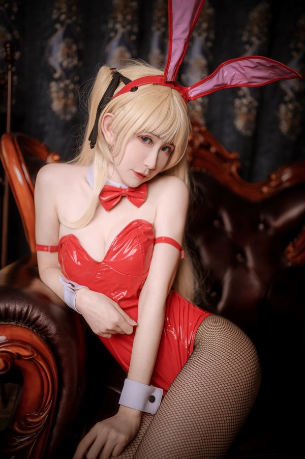 人气Coser@阮邑_Fairy 英梨梨兔女郎大火 [21P/217MB]