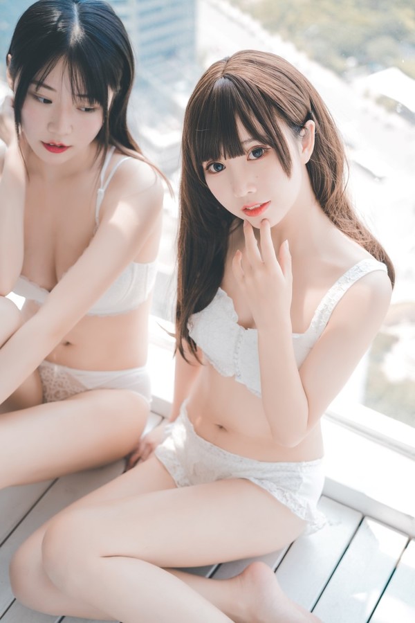 人气Coser@面饼仙儿 饼饼和香草喵 [23P/247MB]