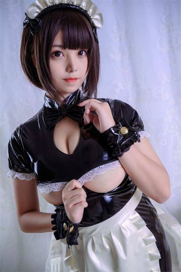 [Cosplay]蜜汁猫裘 – 皮裤女仆[33P/5.3M]