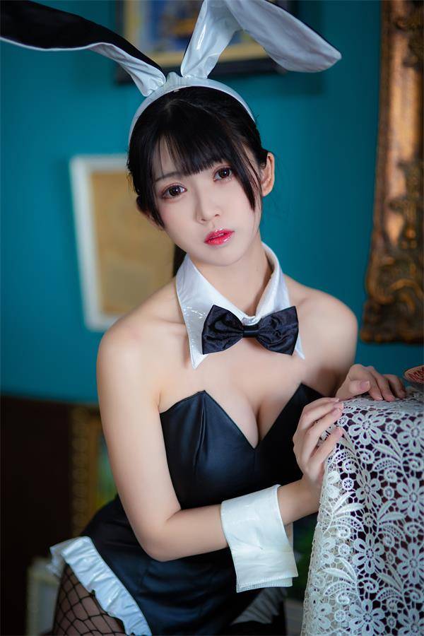 [Cosplay]鳗鱼霏儿 – 加藤惠 兔女郎