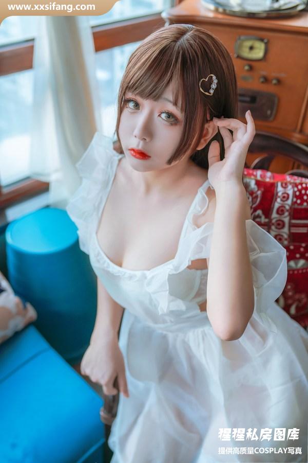 日奈娇 COSPLAY写真集《5w福利透明围裙》超高清套图下载[35P/482M]