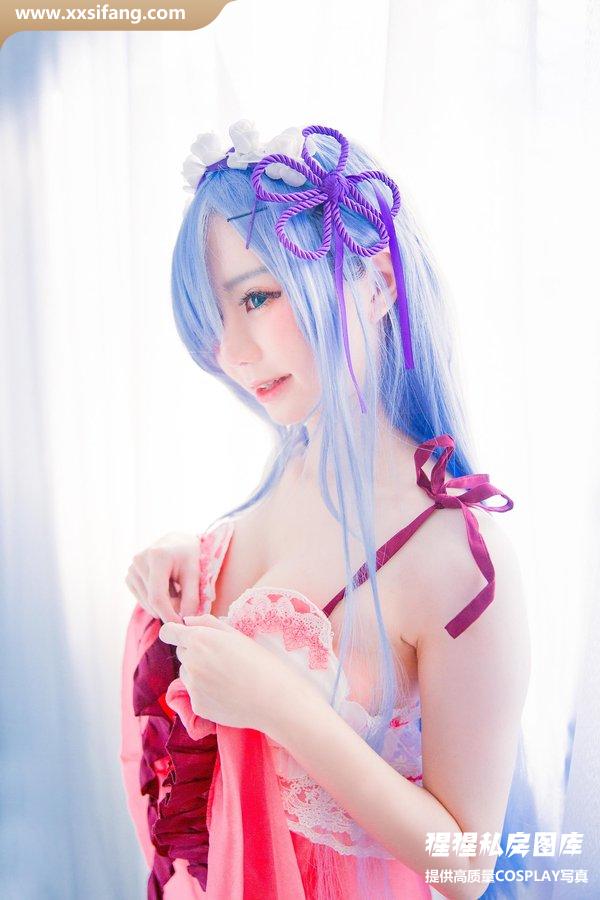 Sally Dorasnow写真集《Rem Sleep Wear》高清套图下载[13P]