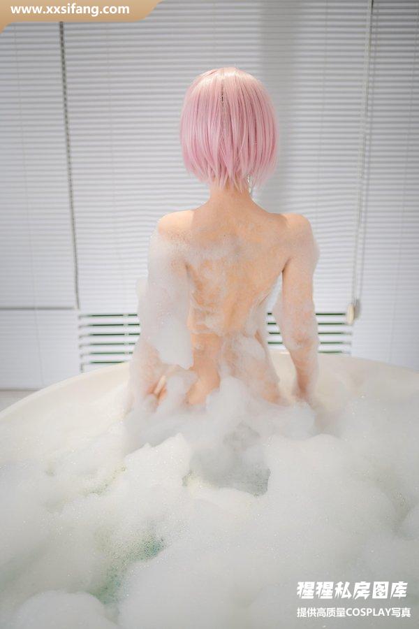南桃Momoko写真集《玛修裸体，福利向》高清套图下载[5P]