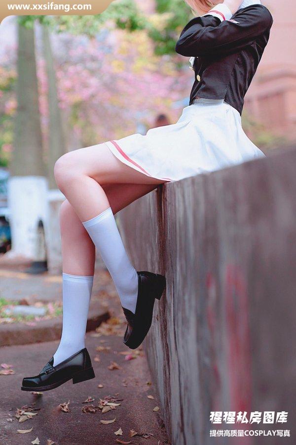 南桃Momoko写真集《木之本樱制服》高清套图下载[9P]